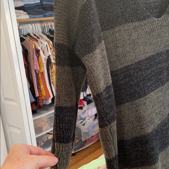 Express sweater - Picture 5 of 9